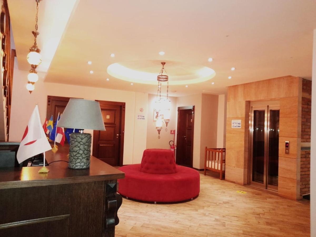 Hotel Happy Gjakova Luaran gambar