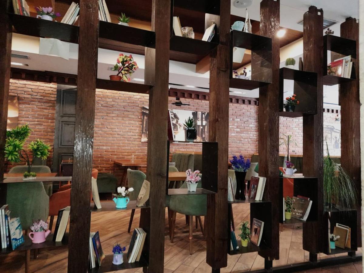 Hotel Happy Gjakova Luaran gambar
