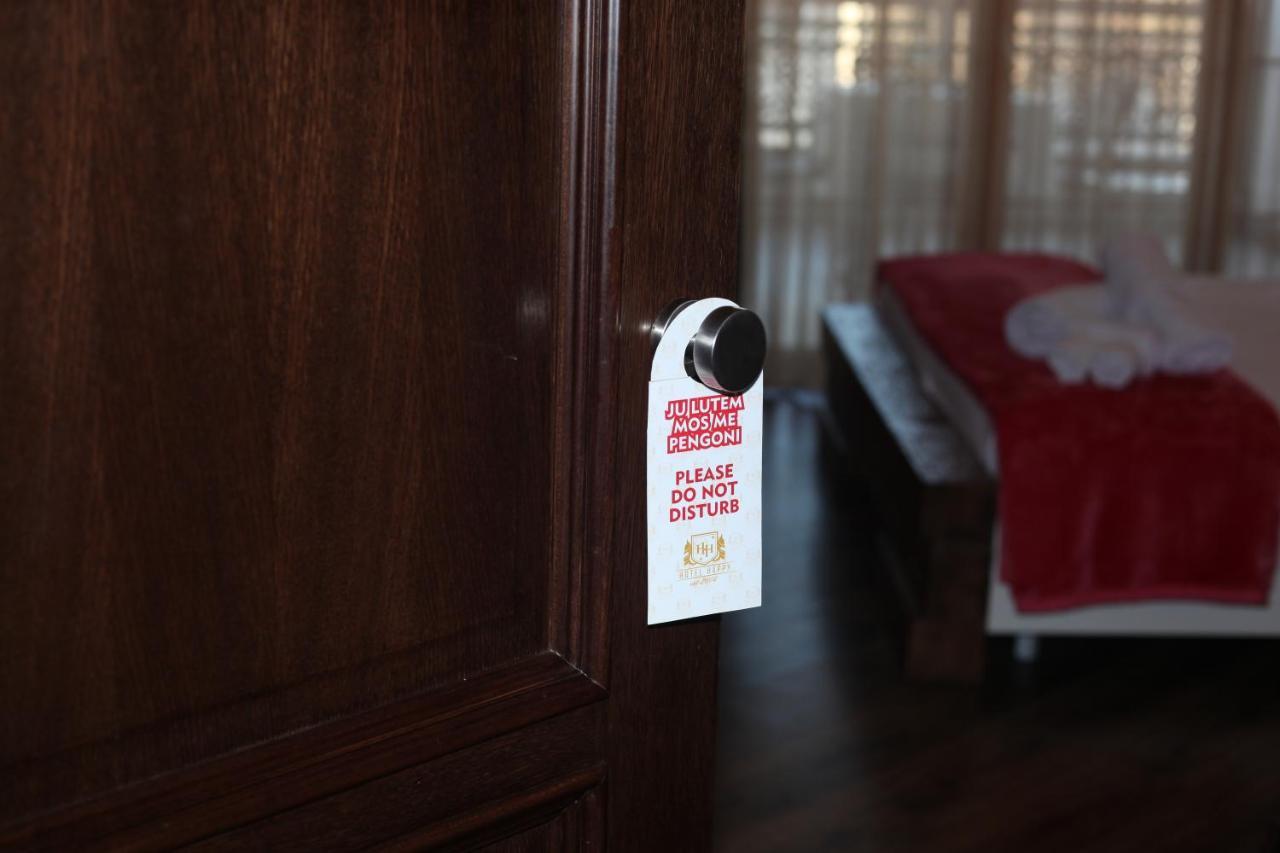 Hotel Happy Gjakova Luaran gambar