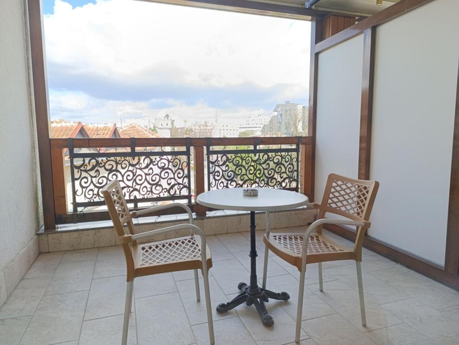 Hotel Happy Gjakova Luaran gambar