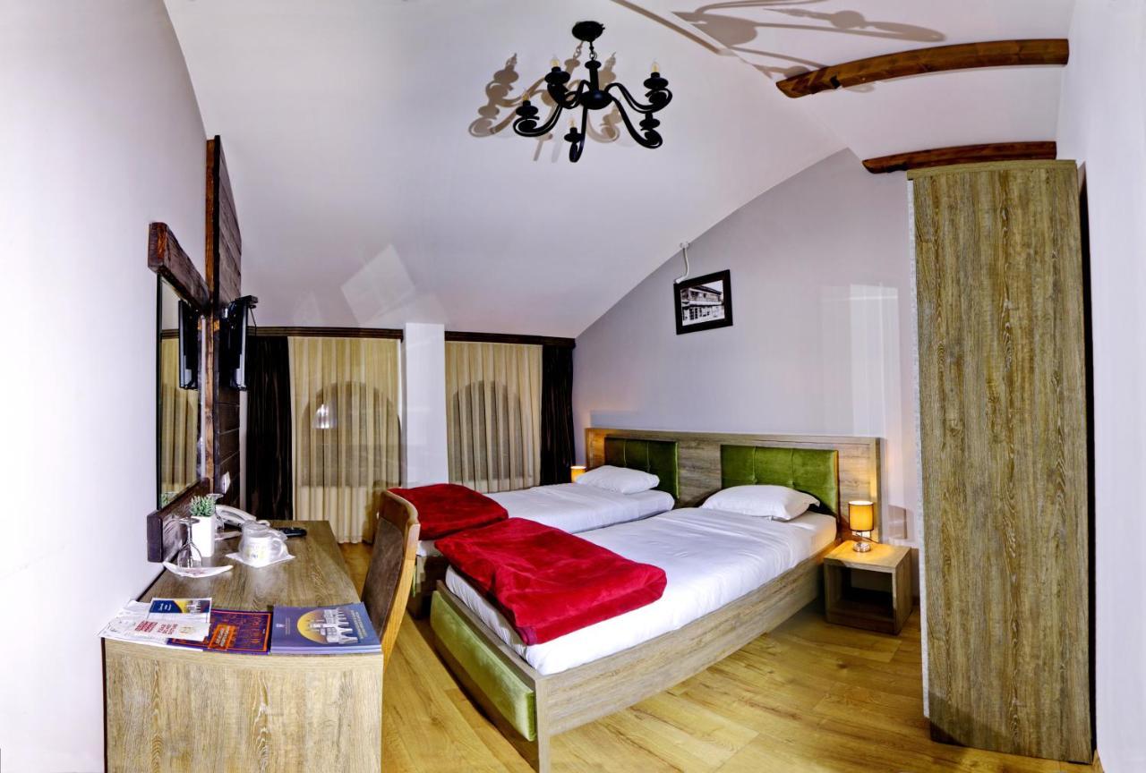 Hotel Happy Gjakova Luaran gambar