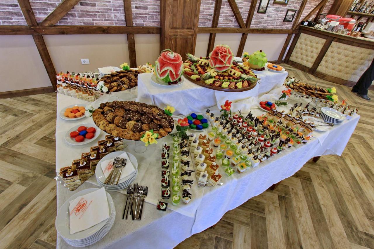 Hotel Happy Gjakova Luaran gambar